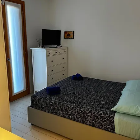 Ademar Nel Cuore Di Villa *